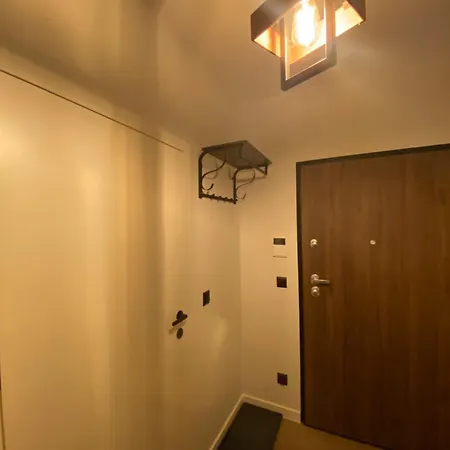 Tamara Scala Lakowa Apartment *